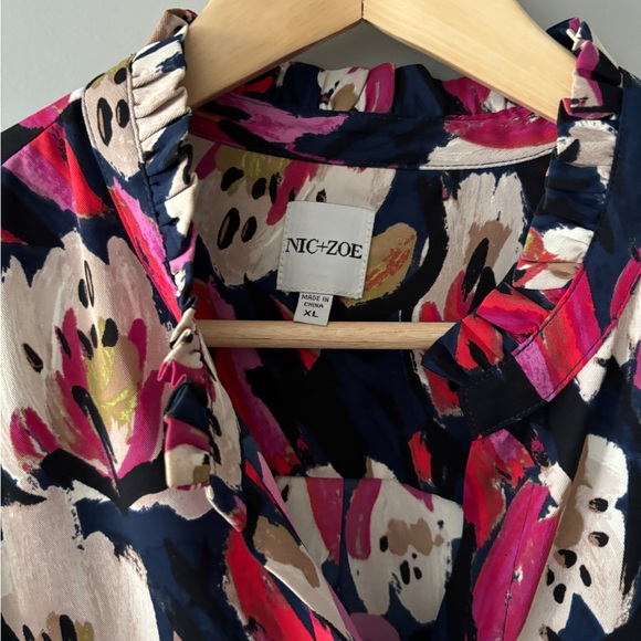 NIC+ZOE Zappy Blooms Shirt - Picture 5 of 8